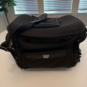 Kuryakyn Grand Pet Palace 5288 Black Textile Motorcycle Pet Carrier Large